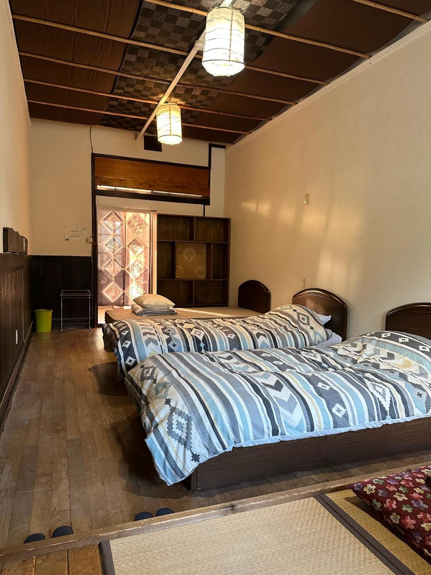 Boken Kazoku Hostel คุตชาน ห้อง รูปภาพ