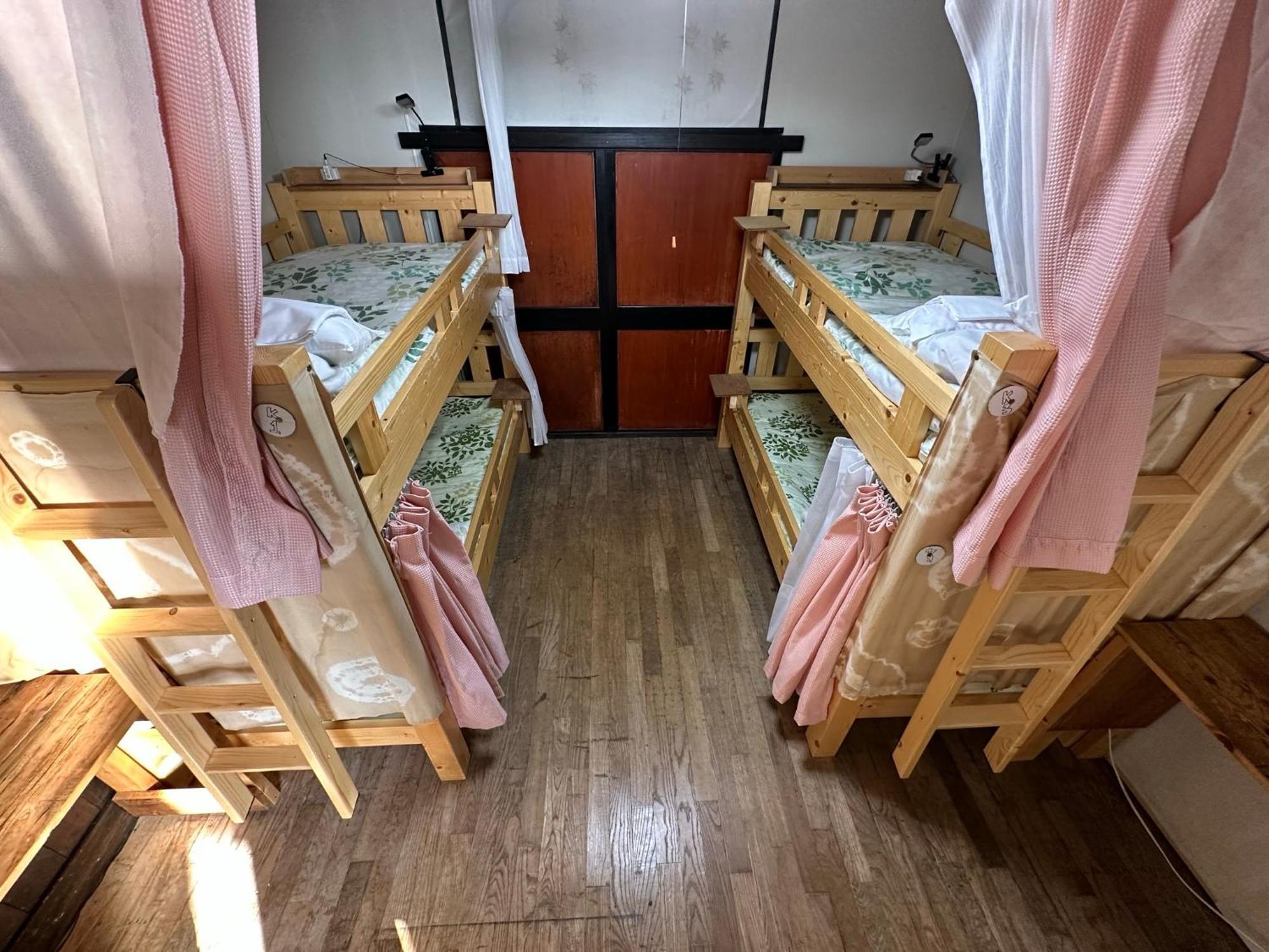 Boken Kazoku Hostel คุตชาน ห้อง รูปภาพ