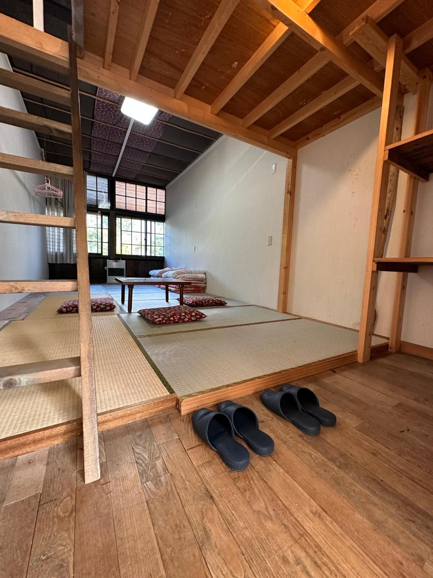 Boken Kazoku Hostel คุตชาน ห้อง รูปภาพ