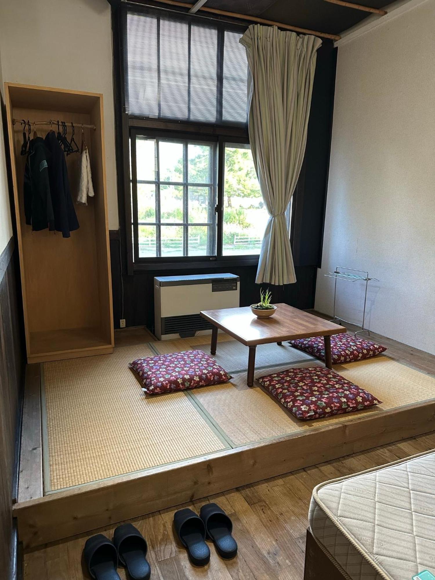 Boken Kazoku Hostel คุตชาน ห้อง รูปภาพ