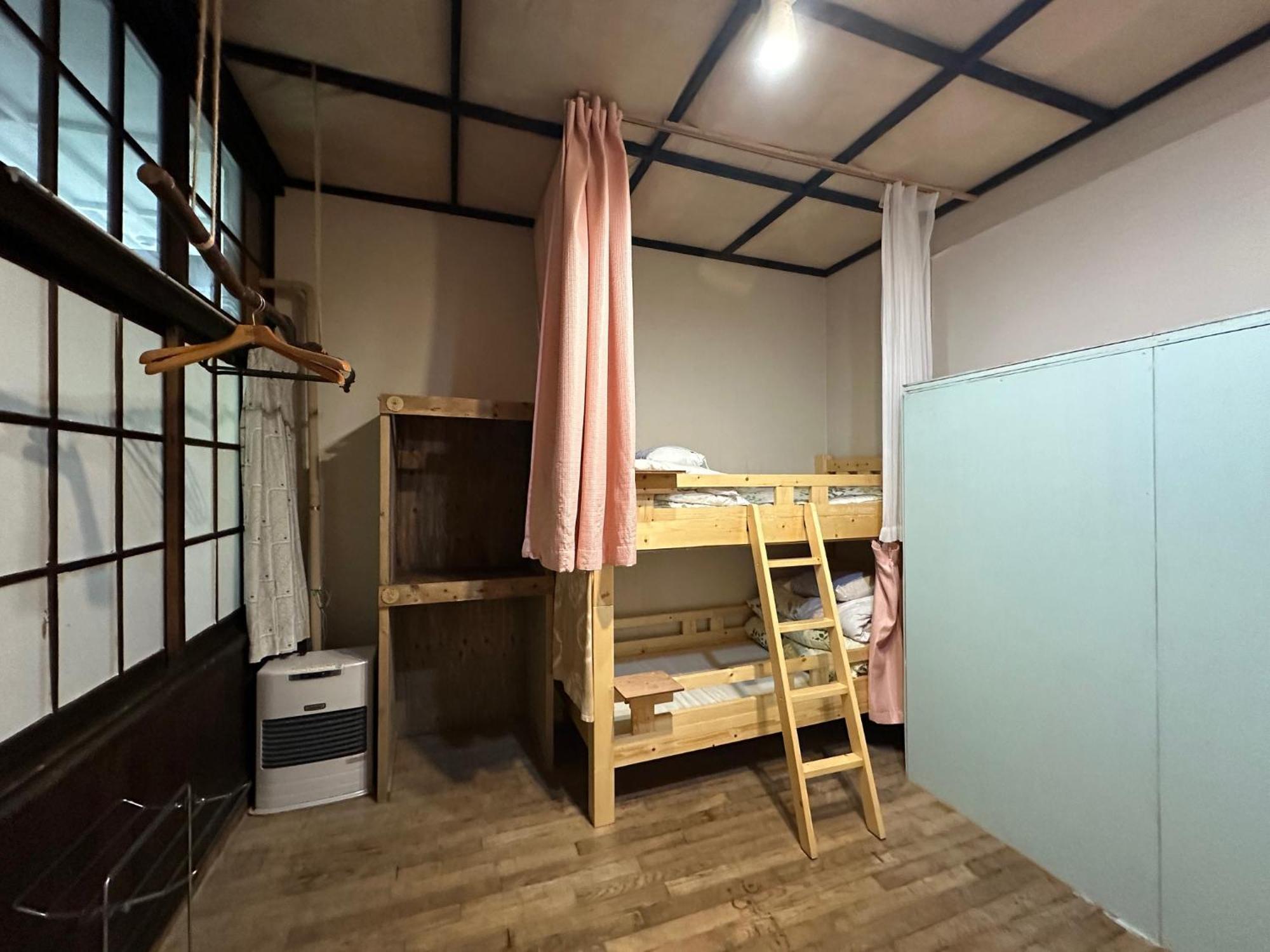 Boken Kazoku Hostel คุตชาน ภายนอก รูปภาพ