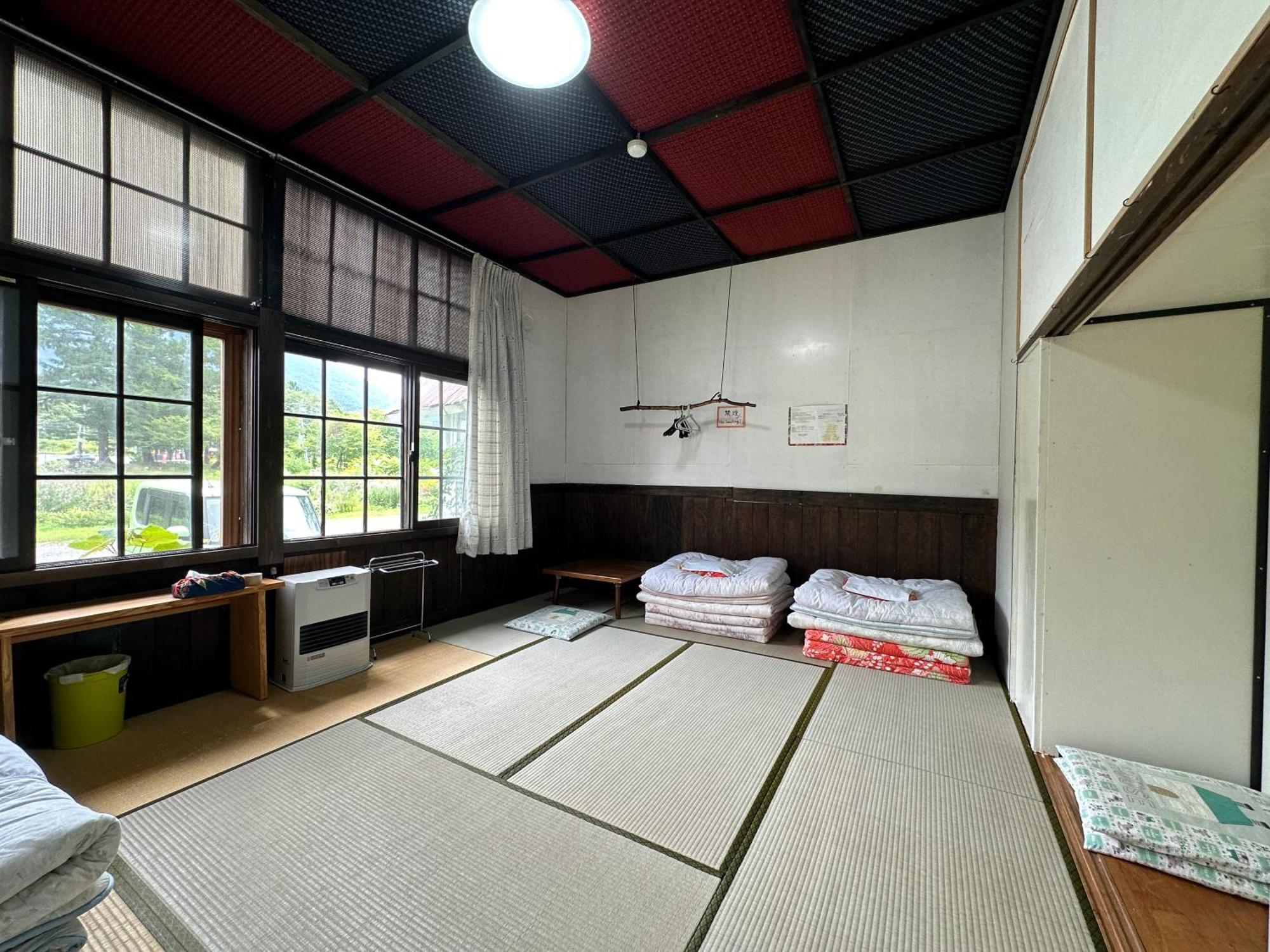 Boken Kazoku Hostel คุตชาน ห้อง รูปภาพ